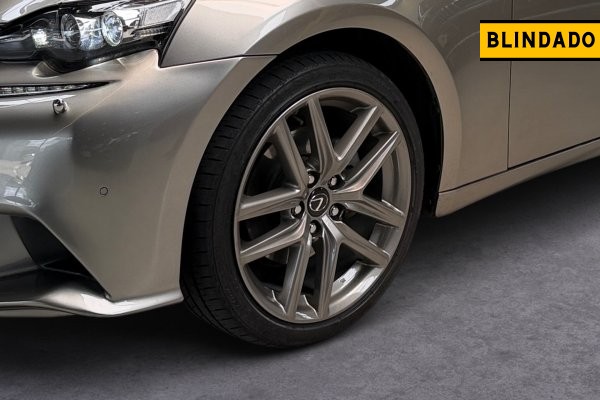 LEXUS IS250 F-SPORT 2.5 V6 24V GASOLINA 4P AUTOMÁTICO 2013/2014